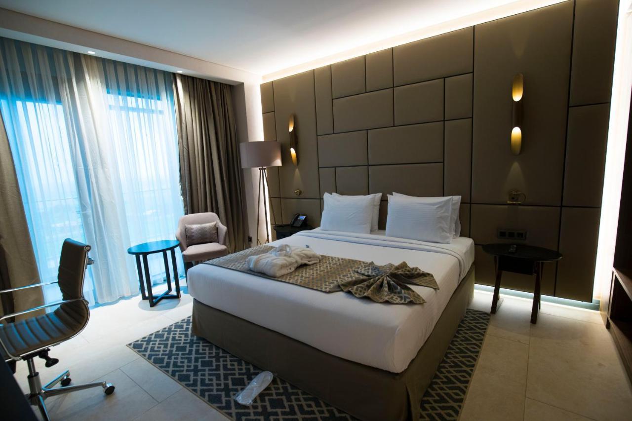 Grand Hotel De Kintele Brazzaville Exteriör bild